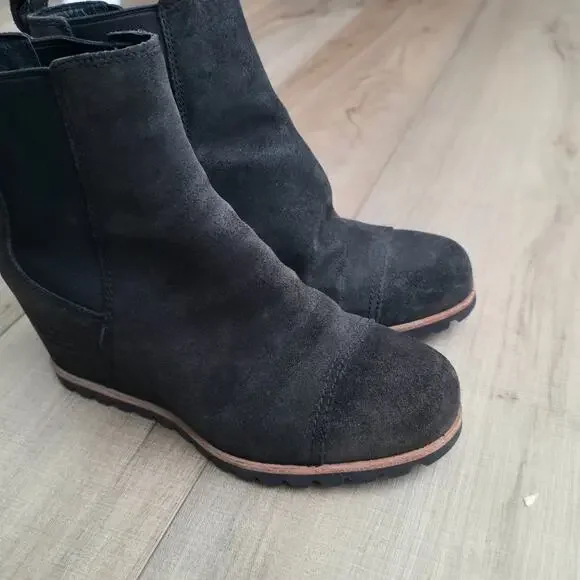 UGG Pax Waterproof Chelsea Nubuck Brown/Black Wedge Booties Women Sz 7.5 US - Picture 14 of 16